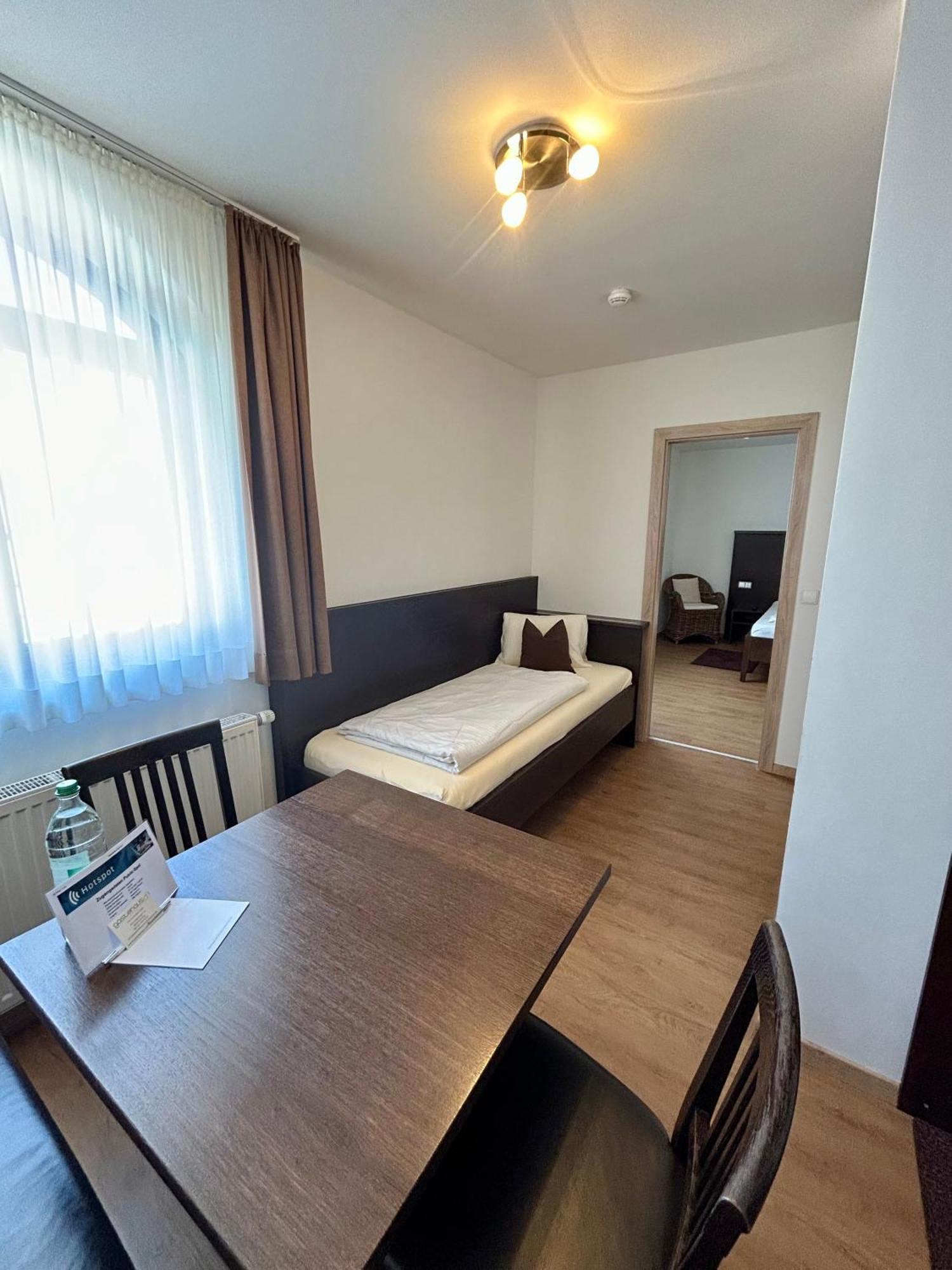 Gaestehaus Am Lindenhain Erding Ngoại thất bức ảnh